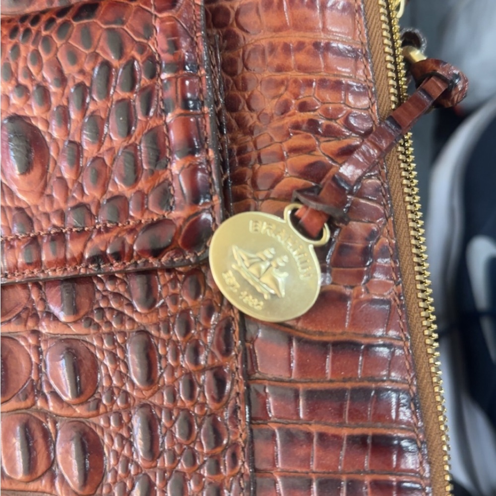 Brahmin Brown Croc-Embossed Leather bag - Picture 2 of 3